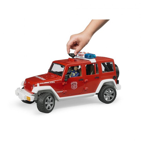 Jeep Wrangler Unlimited Rubicon de pompieri cu figurina Bruder