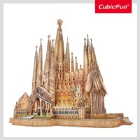 Puzzle 3D Sagrada Familia 696 piese Cubic Fun