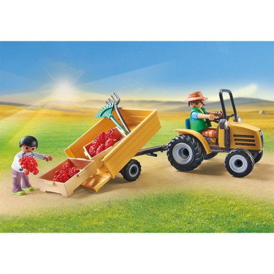 Playmobil Country - Tractor cu remorca si cisterna de apa