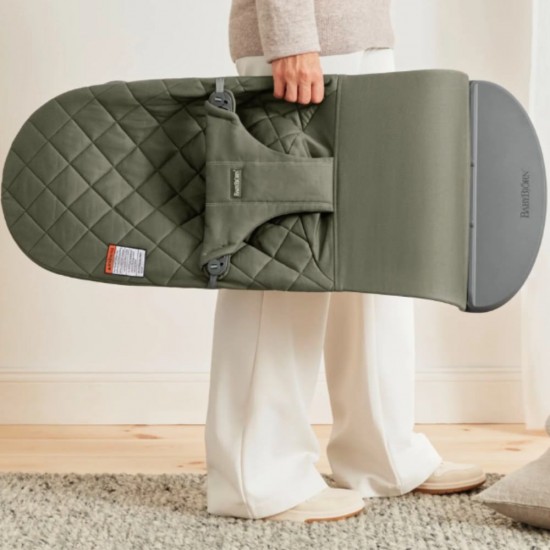 Balansoar bebelusi Bliss BabyBjorn Dark Green din tesatura matlasata cu aspect clasic