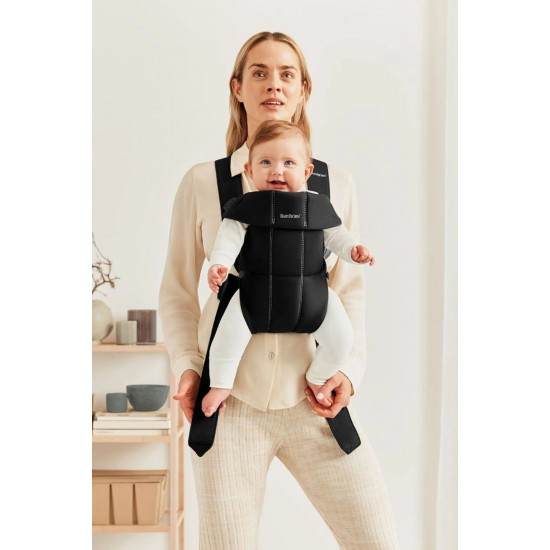 Marsupiu anatomic Mini cu pozitii multiple de purtare Black BabyBjorn