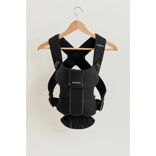 Marsupiu anatomic Mini cu pozitii multiple de purtare Black BabyBjorn