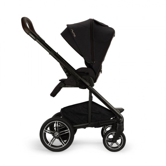 Carucior cu sezut reversibil MIXX Next Nuna x BMW Element negru Carucior cu sezut reversibil MIXX Next Nuna x BMW Element negru