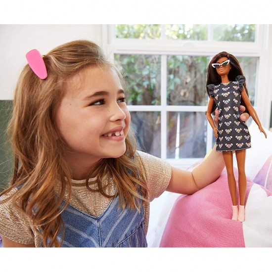 Papusa Barbie Fashionistas cu rochita gri