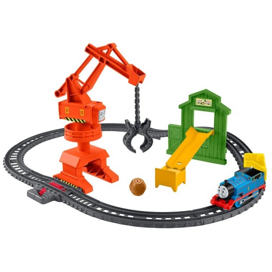 Set Thomas and Friends Cassia Crane and Cargo sina cu locomotiva motorizata si vagon