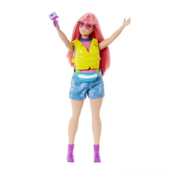 Papusa Barbie Camping Daisy cu accesorii