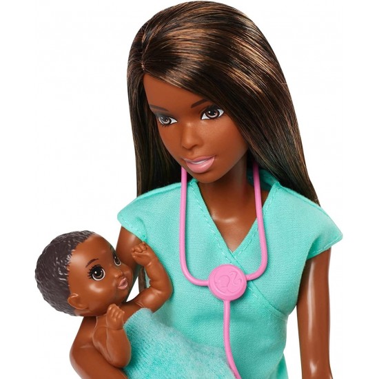 Set Barbie Cariere cu papusa doctor pediatru
