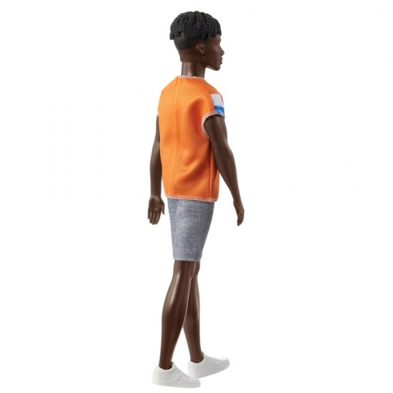 Papusa baiat Barbie Fashionistas brunet cu tricou portocaliu