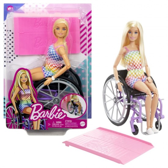 Papusa Barbie blonda in scaun cu rotile