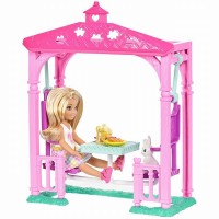 Papusica Chelsea Barbie - Set picnic cu animalut