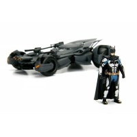 Masinuta de metal Justice League Batmobile cu figurina Batman