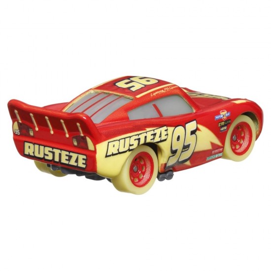 Masinuta metalica Glow Racers Cars Fulger McQueen 1:55 Masinuta metalica Glow Racers Cars Fulger McQueen 1:55