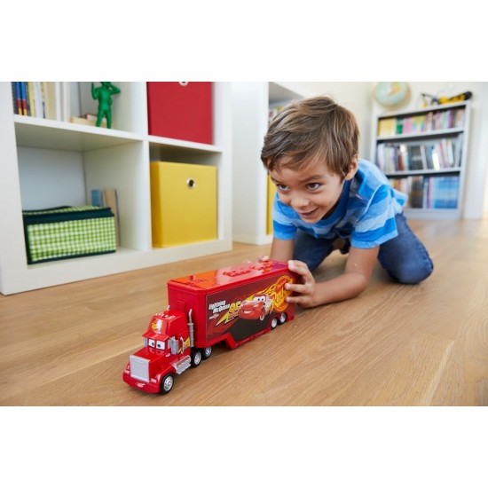 Set de joaca Cars Mack Mega Transportatorul lui Fulger McQueen