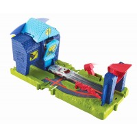 Set Cursa cu obstacol Hot Wheels City - Atacul liliacului