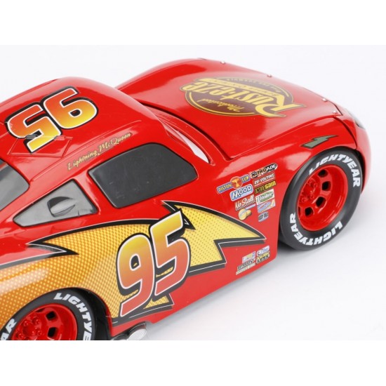 Masinuta metalica Fulger McQueen scara 1:24