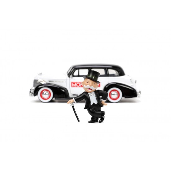 Set masinuta metalica Chevrolet Master Deluxe 1939 scara 1:24 cu figurina Mr. Monopoly