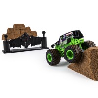 Set camioneta cu nisip si accesorii Grave Digger Monster Jam 