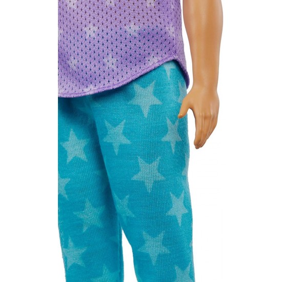 Papusa baiat Barbie Fashionistas cu maieu Malibu violet