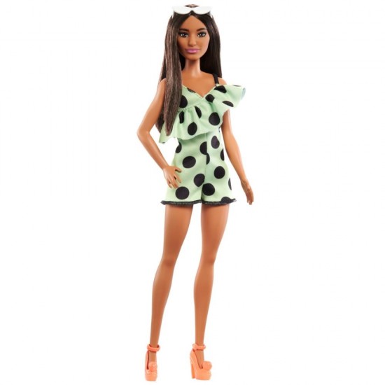 Papusa Barbie Fashionistas bruneta cu salopeta verde