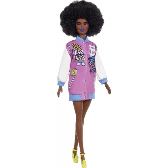 Papusa Barbie Fashionistas cu parul afro si jacheta lila