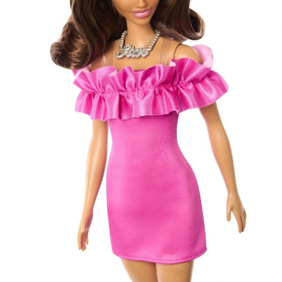 Papusa Barbie Fashionistas satena cu rochie roz