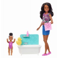 Set de joaca Barbie Babysitters - Papusa bruneta cu bebelus