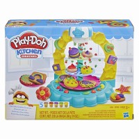 Set creativ Play-Doh Turnul cu prajituri