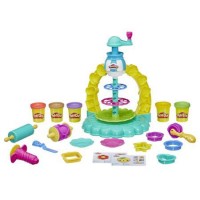 Set creativ Play-Doh Turnul cu prajituri