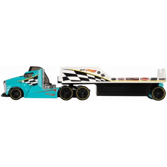 Set camion si masina sport Hot Wheels Driving Wild