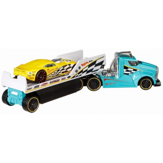 Set camion si masina sport Hot Wheels Driving Wild