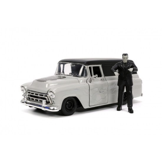 Set masinuta 1957 Chevy Suburban si figurina Frankenstein