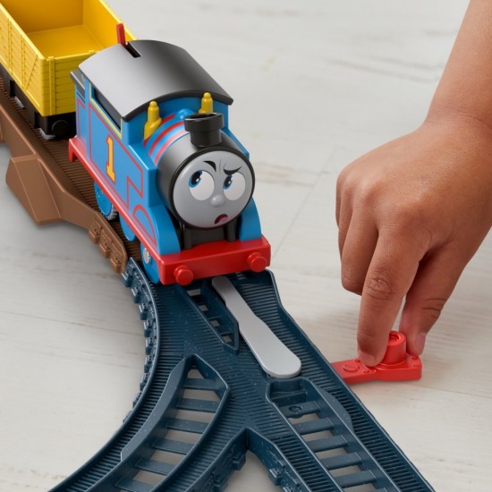 Set de joaca Thomas cu locomotiva Cranky motorizata si accesorii