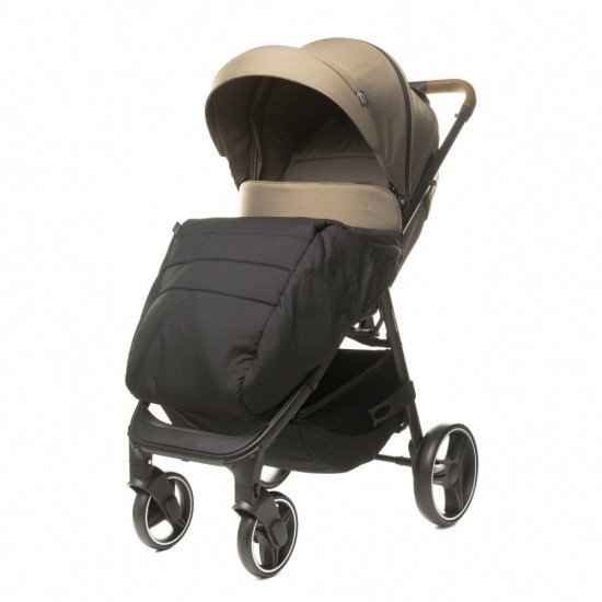 Carucior sport (max. 22 Kg) 4Baby Stinger Mokka