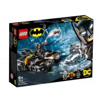LEGO DC Super Heroes - Mr. Freeze in batalia pe batcycle 76118
