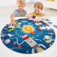 Puzzle Sistemul Solar pentru copii, cu led si planete din lemn 102 piese Hape