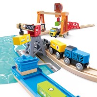 Set de joaca circuit din lemn - Port cu trenuri, vapoare si camioane