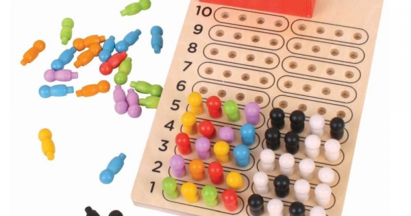 Деревянные логические игры. Советская игра логика. Настольная игра угадай цвет фишек. Игра мастер логики. Настольная игра мастерство мышления.