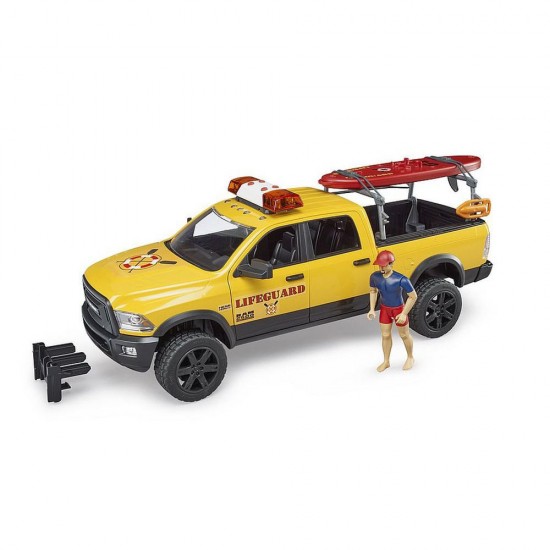 Masina Lifeguard RAM 2500 Bruder cu figurina si caiac