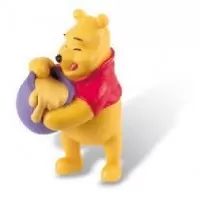 Figurina - Pooh cu vasul de miere
