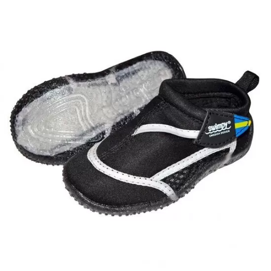 Incaltaminte de plaja si apa black marime 20-21 Swimpy Incaltaminte de plaja si apa black marime 20-21 Swimpy