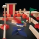 Set constructie labirint cu piese de lemn si roboti motorizati Keva Maker Bot Maze Set constructie labirint cu piese de lemn si roboti motorizati Keva Maker Bot Maze