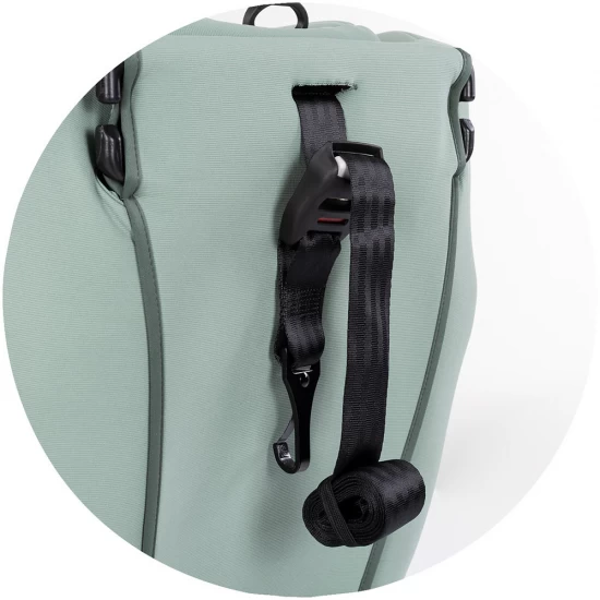 Scaun auto Chipolino Techno iGrow I-Size 40-150 cm cu sistem Isofix si sezut rotativ Matcha