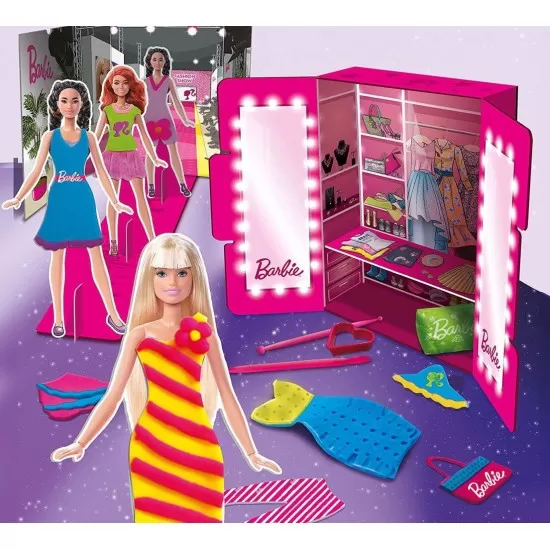 Set modelaj Barbie - Parada modei Set modelaj Barbie - Parada modei