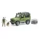 Masina de teren Land Rover Defender cu padurar si caine Masina de teren Land Rover Defender cu padurar si caine