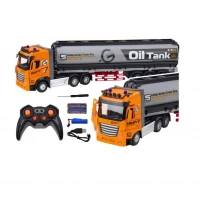 Camion cisterna cu telecomanda, 9 functii, lumini, sunete, deschidere usi, cablu USB, scara 1:24