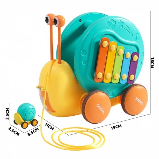 Jucarie de tras melc cu xilofon