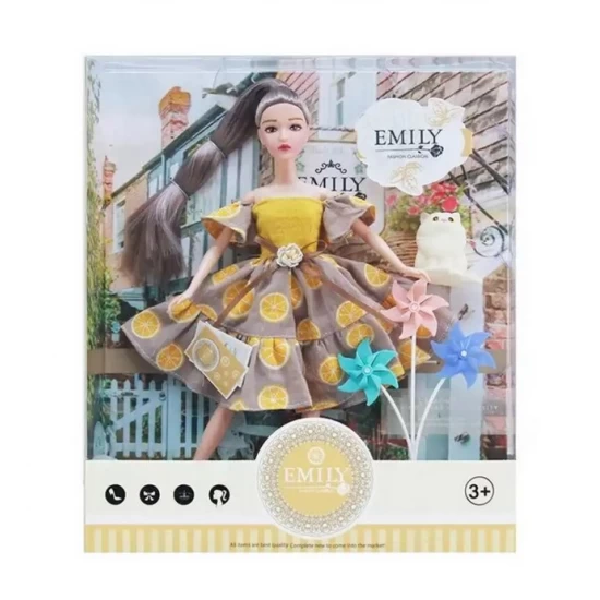 Papusa Emily Fashion 30 cm cu morisca si rochita cu imprimeu portocale 