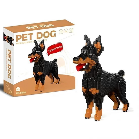Set de constructie Caine Doberman 900 piese