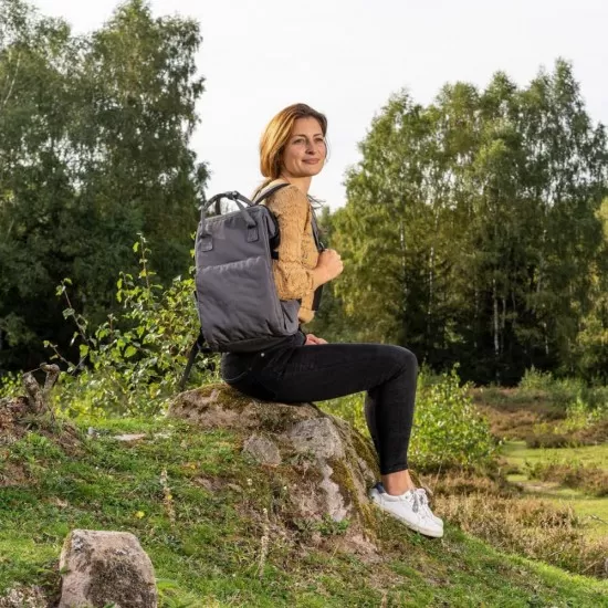 Rucsac multifunctional cu aleza pentru schimbat scutecul bebelusului, din plastic reciclat, Reer Growing Backpack Rucsac multifunctional cu aleza pentru schimbat scutecul bebelusului, din plastic reciclat, Reer Growing Backpack
