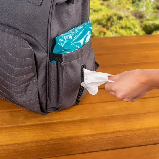 Rucsac multifunctional cu aleza pentru schimbat scutecul bebelusului, din plastic reciclat, Reer Growing Backpack Rucsac multifunctional cu aleza pentru schimbat scutecul bebelusului, din plastic reciclat, Reer Growing Backpack